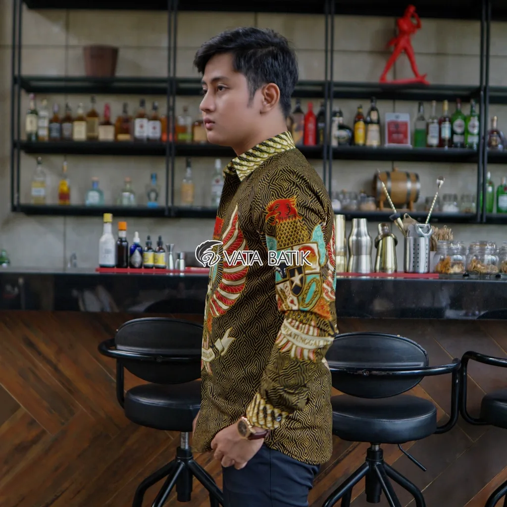 Foto 6 KEMEJA BATIK PRIA GARUDA PANCASILA LENGAN PANJANG SLIMFIT KATUN PRINTING HEM BAJU …