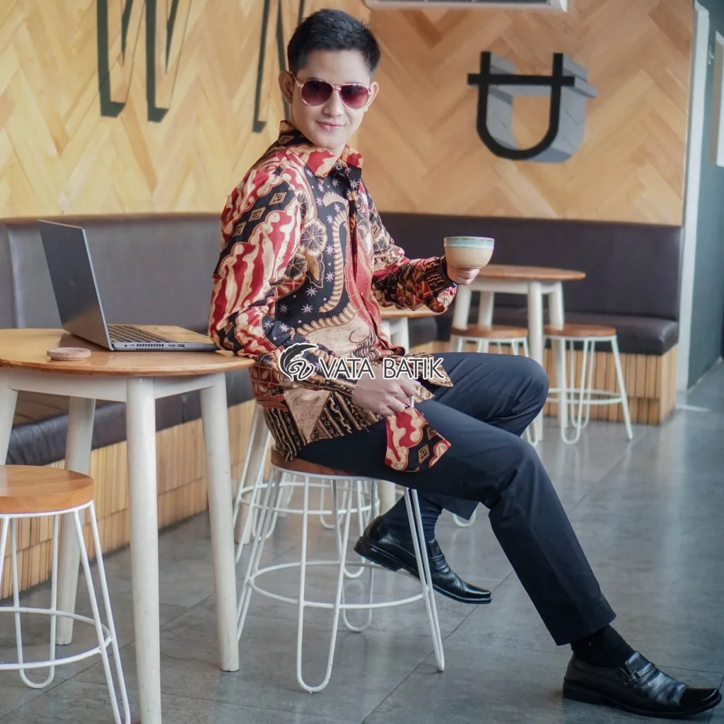Foto 3 Kemeja Batik Slimfit Premium Vata11P21E