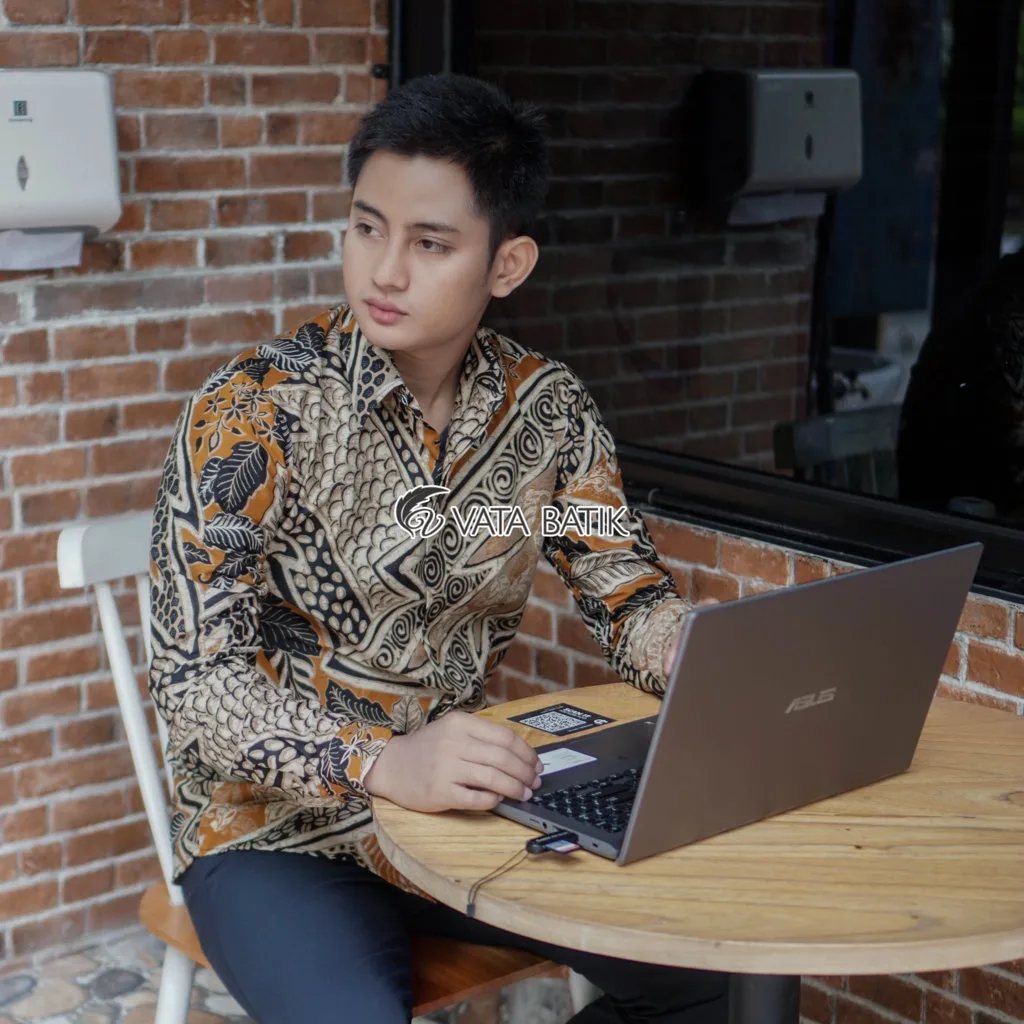 Foto 4 Kemeja Batik Slimfit Premium Vata11P21L