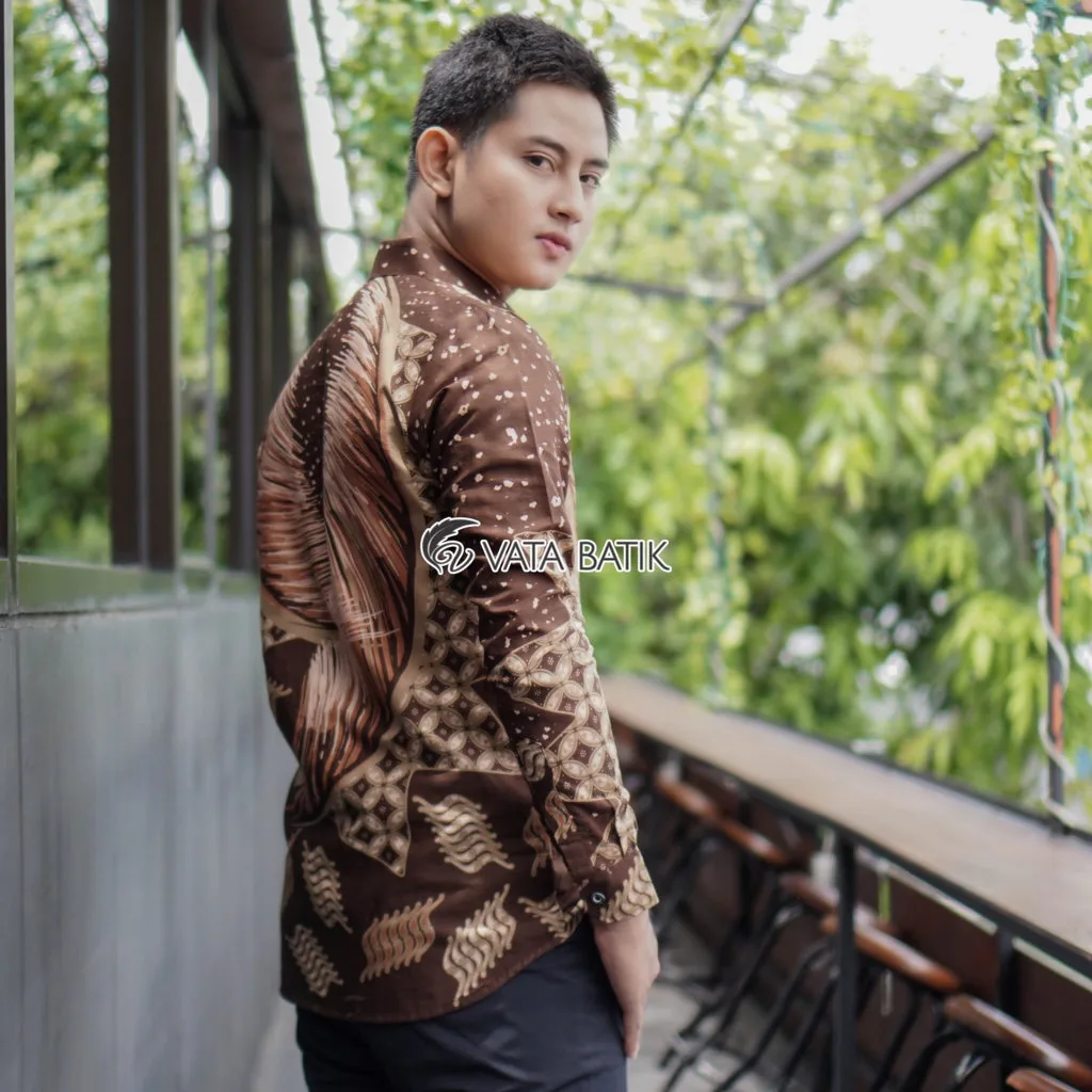 Foto 2 Kemeja Batik Slimfit Premium Vata11P21H